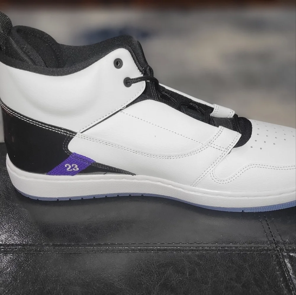 Jordan Fadeaway NIKE Sneakers White/Dark Concord Black- Men's Size 13 NEW
